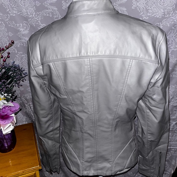 Women’s Guess leather jacket size M - Picture 6 of 7